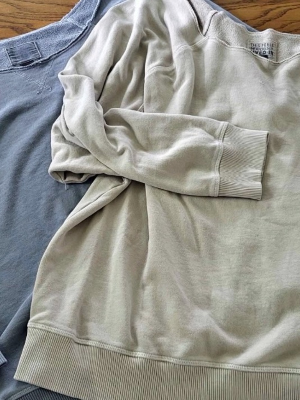 Set of Two American Eagle Outfitters Crewneck Sweatshirts